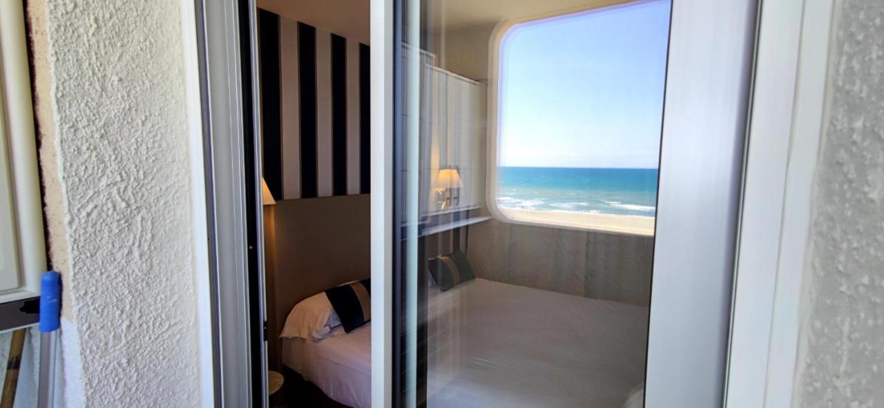 Belle Vue Mer Canet Plage Acces Piscine Couverte Et Chauffee Exterior foto